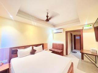 Hotel Sea View Residency Near Sea Beach - Near Light House ! Sea Beach - Swargadwar Golden Beach -Fully Air Conditioning Luxuray Rooms ! BEST HOTEL I - 8