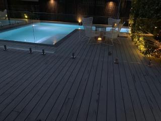 Sea Breeze on the Crescent - 8