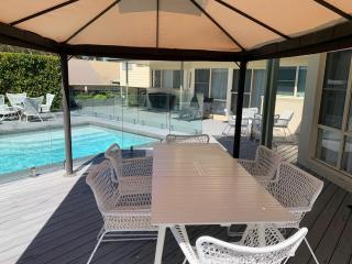 Sea Breeze on the Crescent - 6