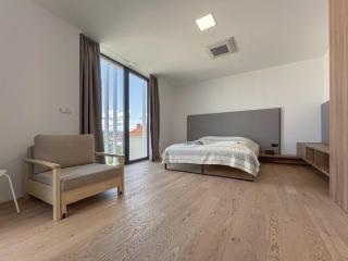 Pár pokojů microhotel - Štefánikova - 9