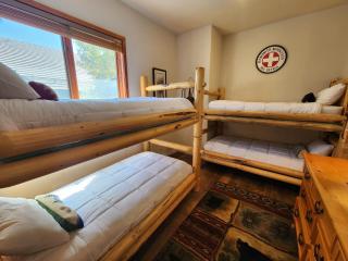 Snowcreek Resort Vacation Rentals 751 Fairway Circle - 1