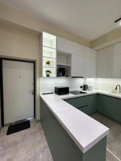 Luxury cozy apartment at Seabreeze - 2