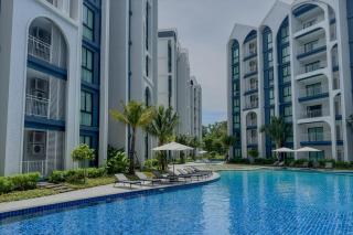 Title Halo Naiyang 1BR Apart Garden View bar table - 1