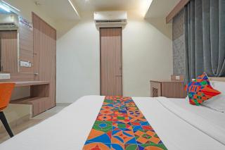 FabHotel New Empire - 2