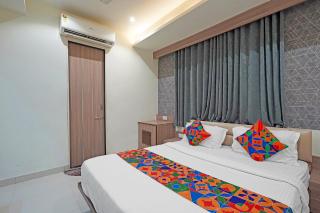 FabHotel New Empire - 5