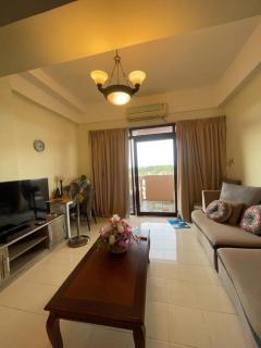 Riverbank suites 1008 - 5