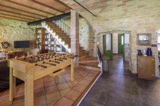 Country house with pool in Garrigàs - 8