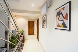 FabHotel White Pearl - 8