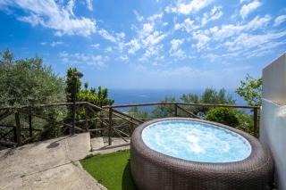 Casa Punta Paradiso - Hot Tub and Panoramic Garden - 9