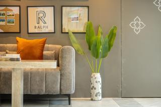 Ralph Poshtel Sukhumvit - 1