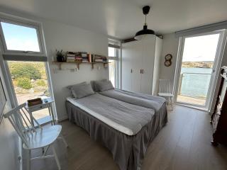 Seaside House for 6 with Panoramic Ocean Views and Sauna near Gothenburg - 3