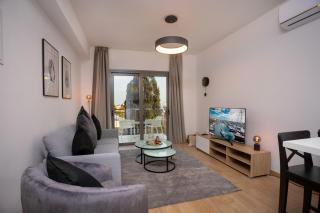 Crown Hall Suites - 1