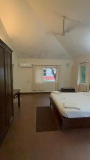 The White House 5bhk Luxury Villa Saligoa - 7