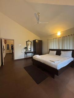 The White House 5bhk Luxury Villa Saligoa - 2