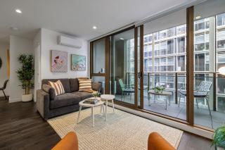 Evermore Elegance Southbank, Pool, Gym, Sauna! - 0