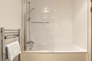 New! Bright 2BR Flat in Shoreditch, 6 mins to Tube - 1