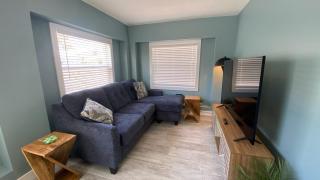 Ringling Cottage - 3