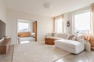 180 Sqm Apartment with Stunning View in Ostermalm - 8