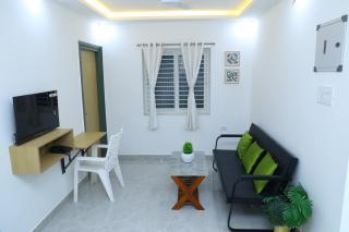 Aeroview Homestay Near Chennai Airport and Rela Hospital - 6