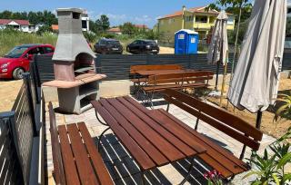 Nice Apartment In Privlaka With House Sea View - 1