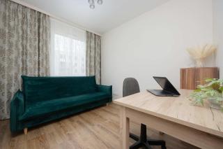 Elegant Apartament Kościeszów in Warsaw with Parking by Noclegi Renters - 4