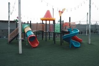 New Farmstay Football Kids Pool Zoo - 4