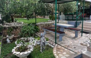 1 Bedroom Nice Apartment In Duce - 8