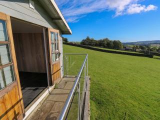 Stone & Fleece Cottage - 9