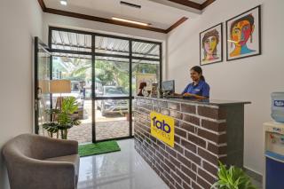 FabHotel Zelosena - 8