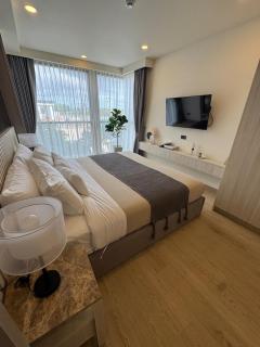 New luxury condo Ozone next to Laguna - 4