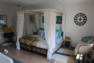 Luxury waterfront villa, not far from the beach - 8