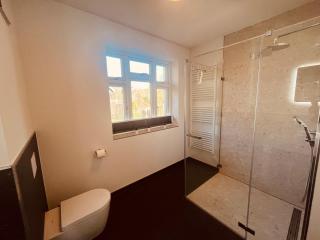 Friesia Urlaub unterm Reetdach fuer 4 Pers Terrasse Garten 2 SZ - 2