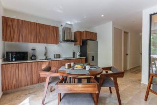 Modern and bright Rooftop pools gym cowork - 4