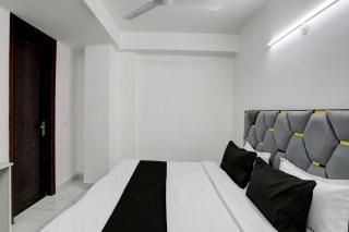 Super Collection O 24/7 Hotel - 1