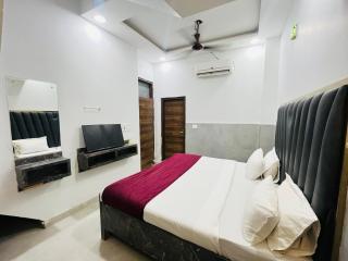 Hotel imperial In- Karol bagh - 2