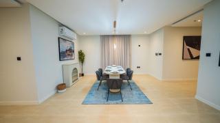 Elegant 2-Bedroom Apartment near Boulevard - R134 - 2