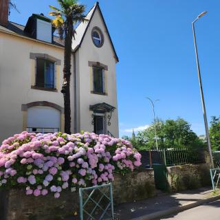 Centre-ville - calme, confort & parking inclus - 1