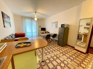 Welcoming flat with pool view balcony - 4