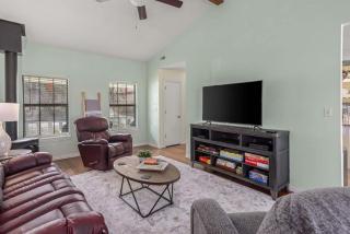 4BR Game-Day Retreat - Foosball & Fire Pit - 9