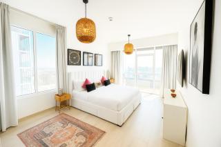 Resort lifestyle,Corner Unit,Open Views - 4