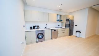 Elegant 2-Bedroom Apartment near Boulevard - R134 - 9