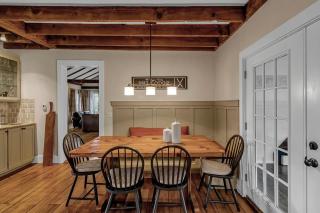 4 bedroom house with hot tub - 9