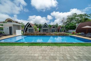 1BR Bungalow with Kitchen & Pool in Uluwatu - B1 - 0