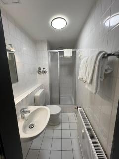 Hages Apartments - 9