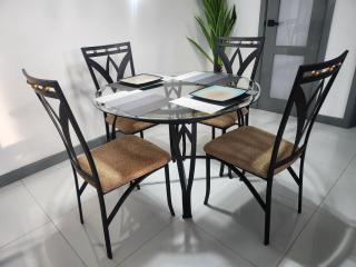 Modern Kingston Condo with Rooftop Pool and View - 9