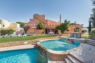 5 En-Suite Bedrooms, close to centre, free AC WiFi - 7