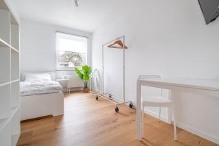 B16 Workers Home - 5