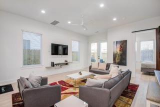 4BD Modern Farmhouse Mins Rest & Attractions - 3