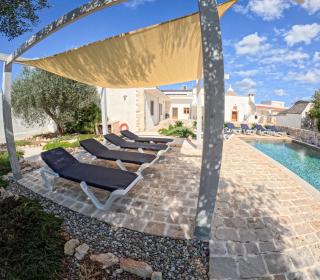 Villa with Trullo and Pool, Alberobello - Alberobello - 4
