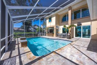 Plunge into Joy & Bayfront Magic at Seaside Escape - Villa Seabird - 4